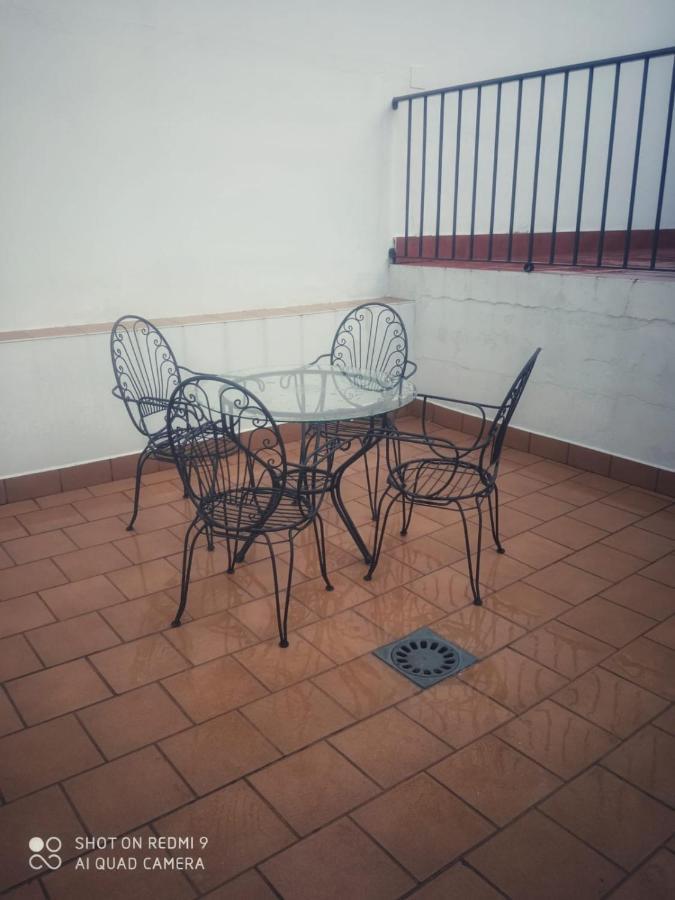 Comodo Adosado En San Bartolome San Bartolomé de la Torre Exteriör bild